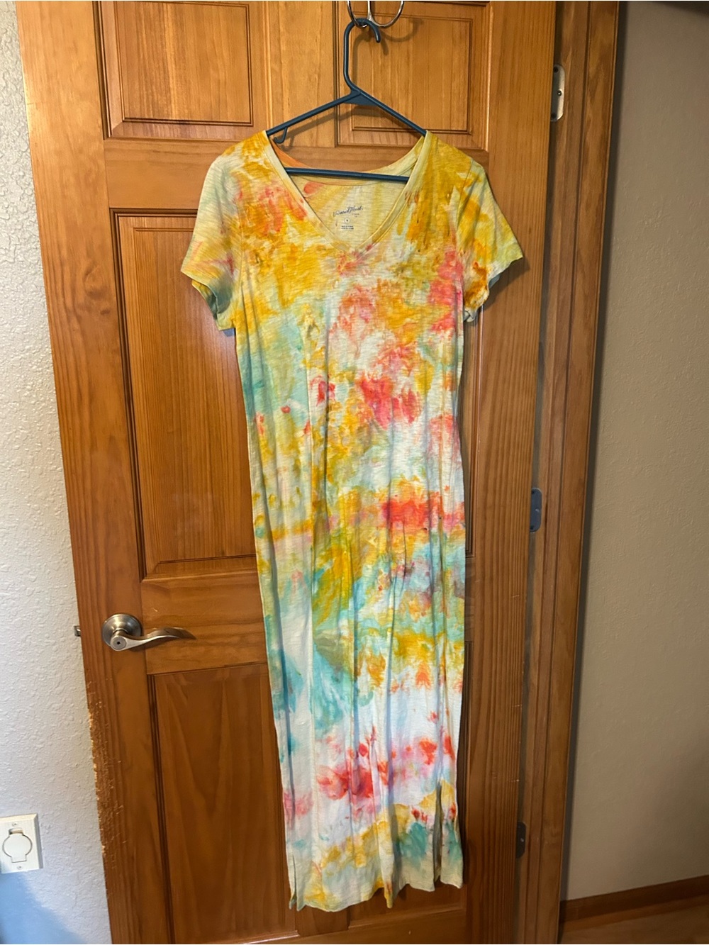 Universal Thread Tie-Dye V-Neck Maxi Dress in Yellow, Coral, Teal, White